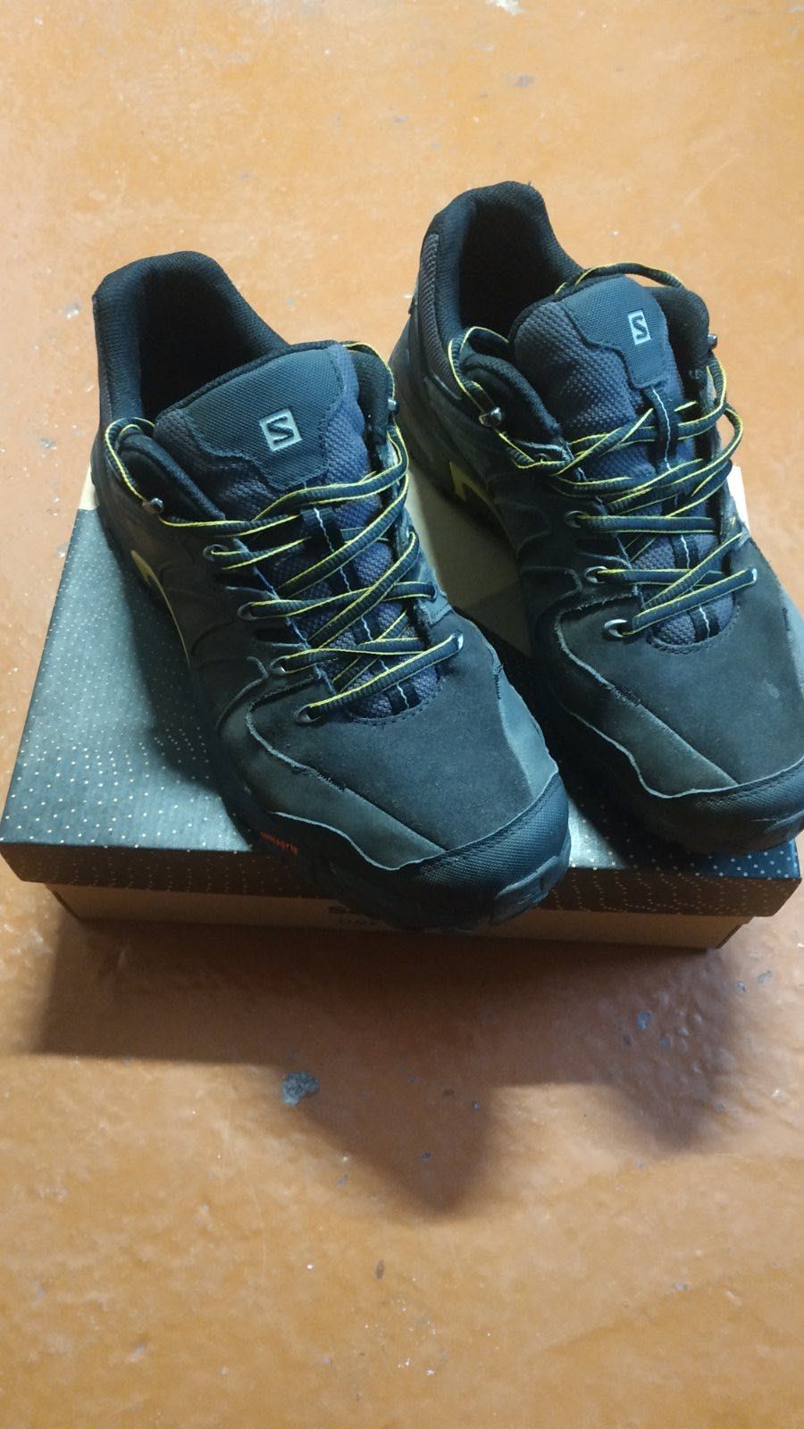 Salomon UK 9.5 чоловічі кросівки взуття