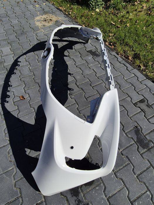 Zderzak przód Toyota Yaris IV generacja