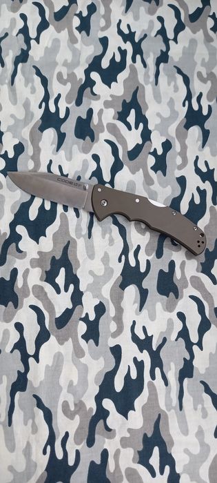 Nóż  składany Cold steel code 4