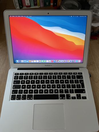 MacBook Air (13-inch)