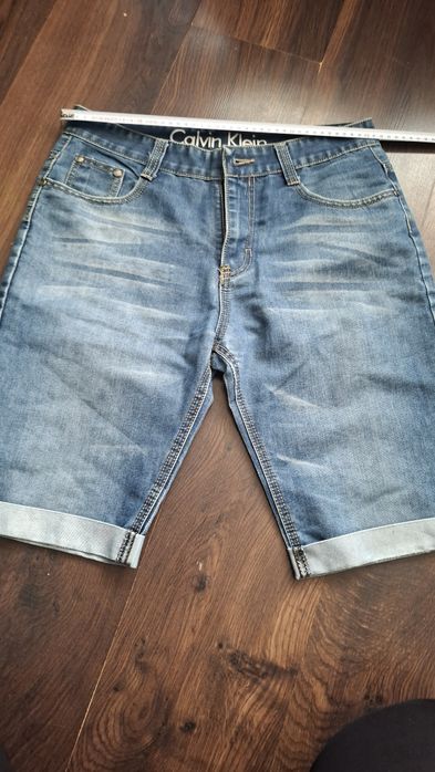 Spodenki jeansowe