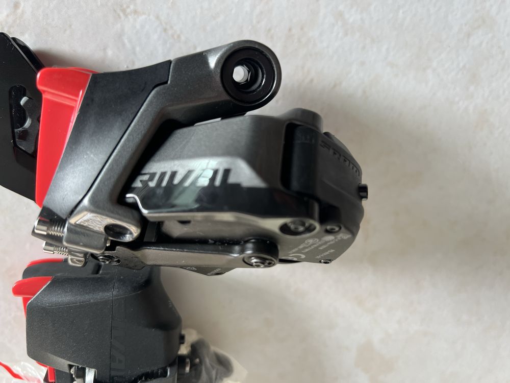 Cambio dianteiro e traseiro Sram Rival 12v (novo)