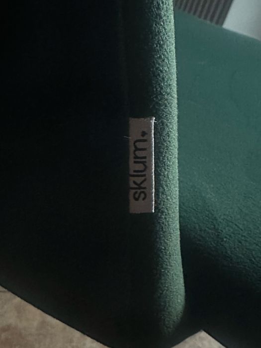 krzesła marki sklum