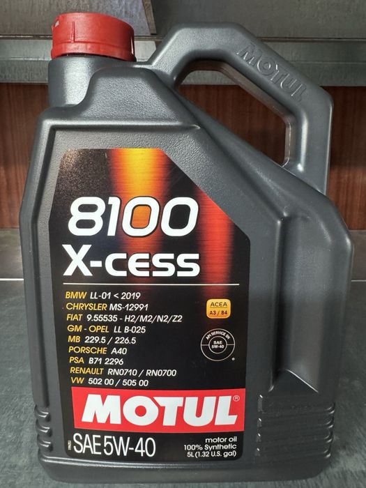 Motul 8100 X-Cess 5W-40 моторное масло 5 л