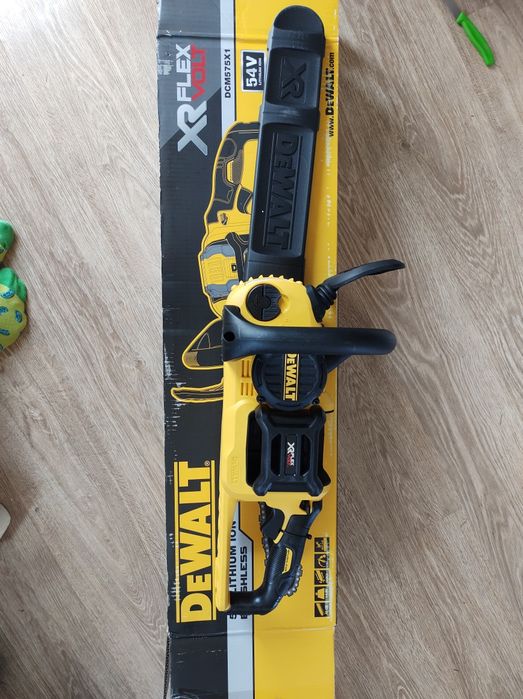 Piła łańcuchowa akumulatorowa DeWalt DCM575N nowa 54v