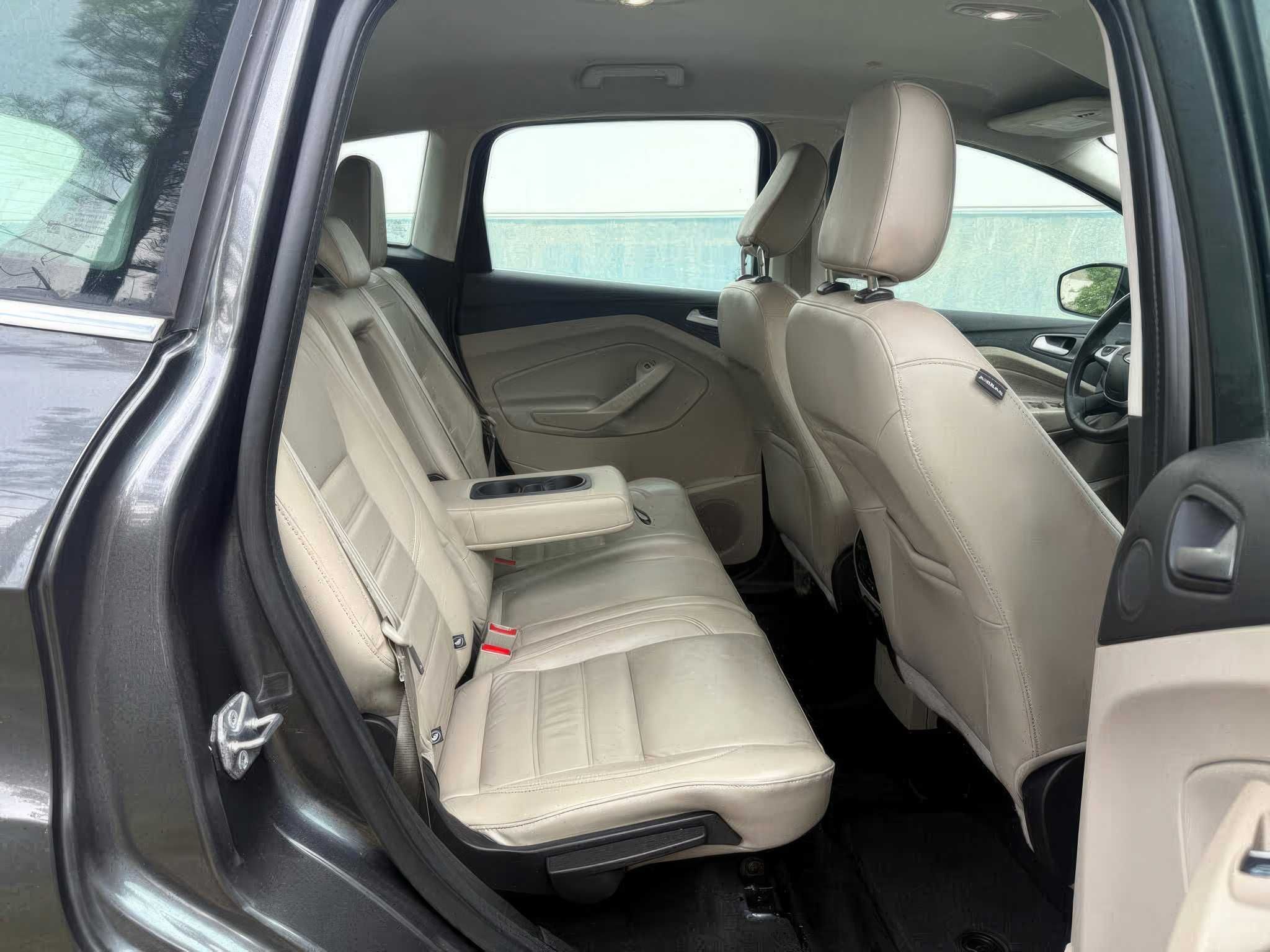 2018 Ford C-Max Hybrid Titanium FWD