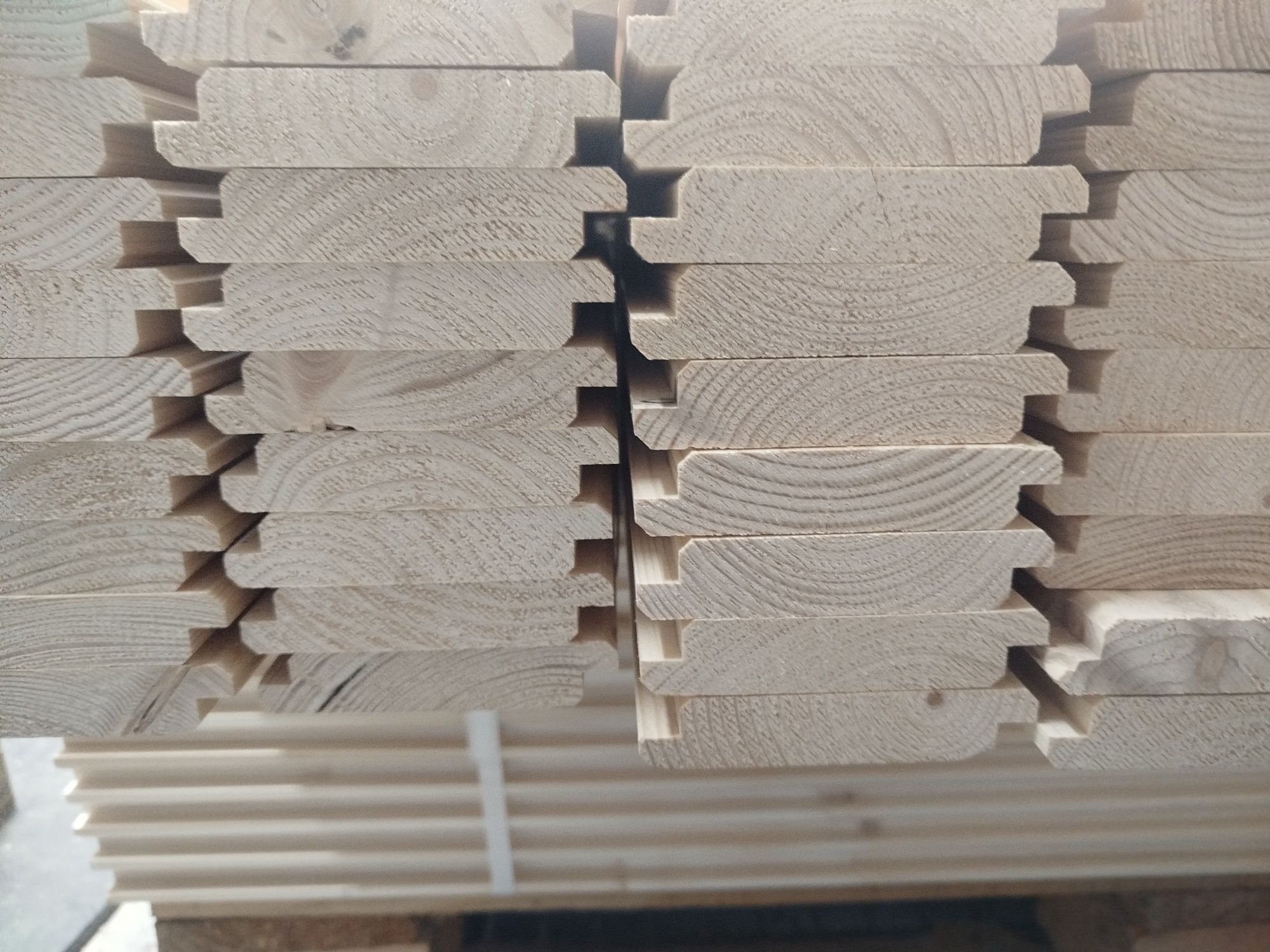 Mechanizm shutters ruchome deseczki