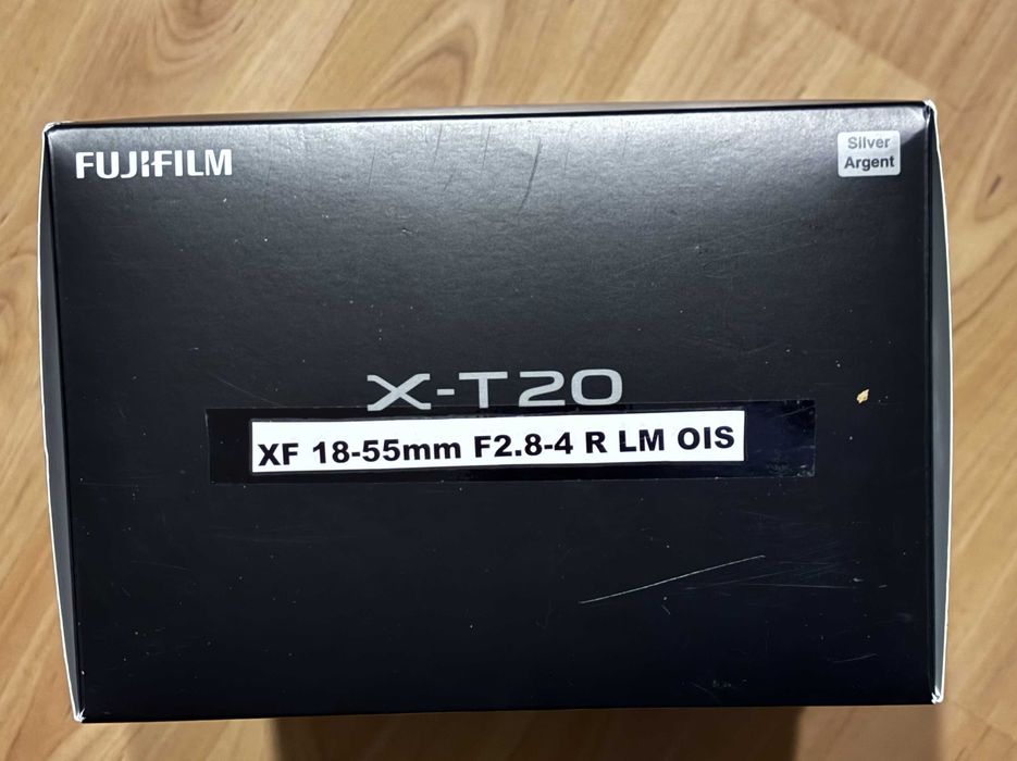 FUJIFILM X-T20 + XF 18-55/2.8-4 + trzy akumulatory