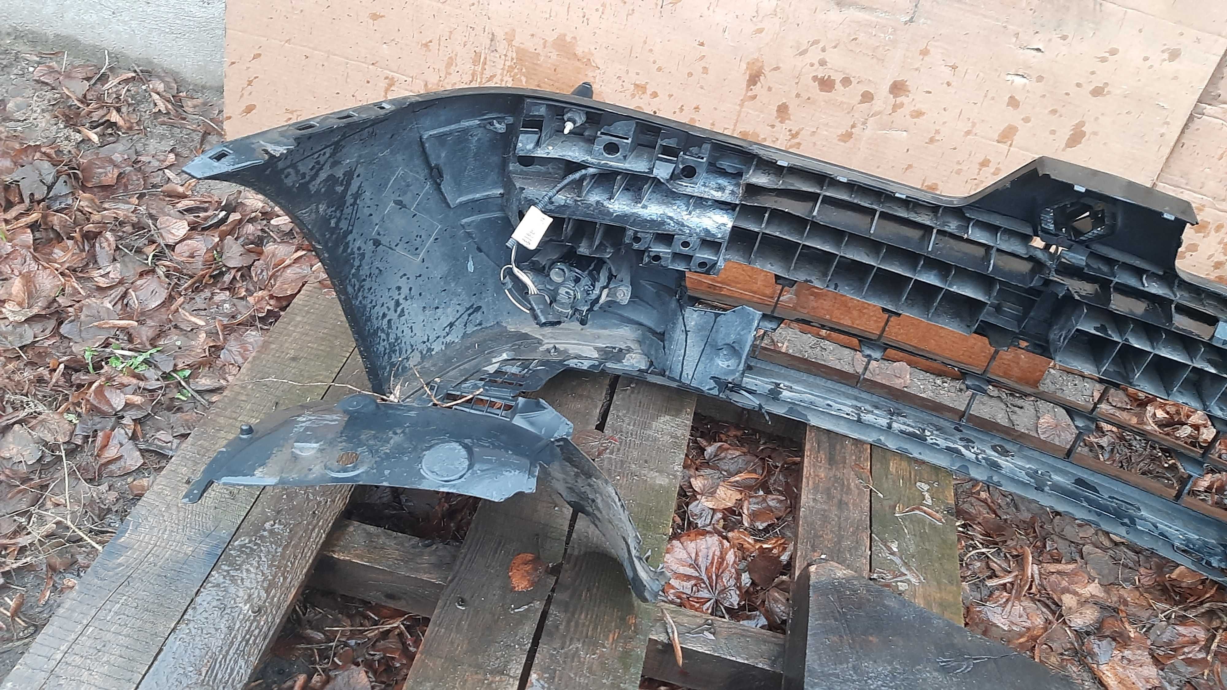 lak. NV676 zderzak przedni Clio II 2 lift FL