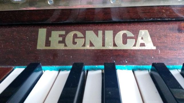 Sprzedam pianino Legnica