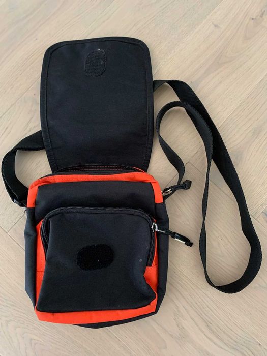 Torebka nerka saszetka Reebok