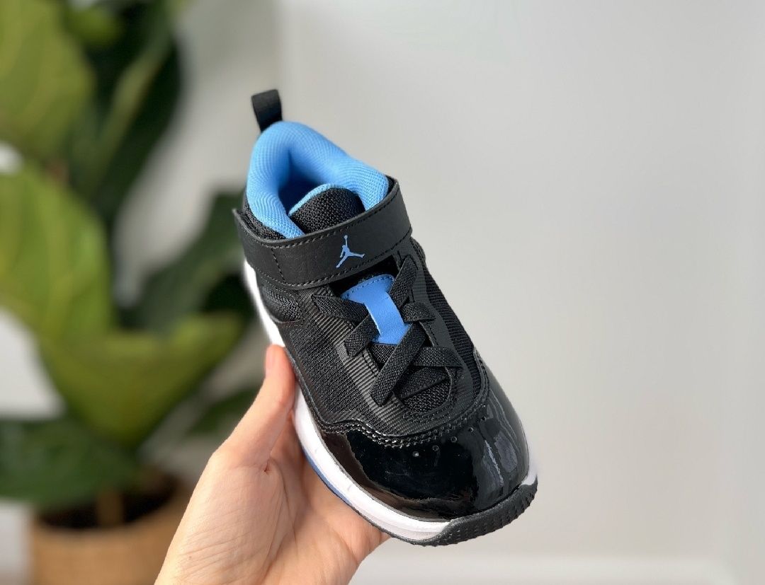 Дитячі оригінальні хайтопи Nike Jordan 27,5р.