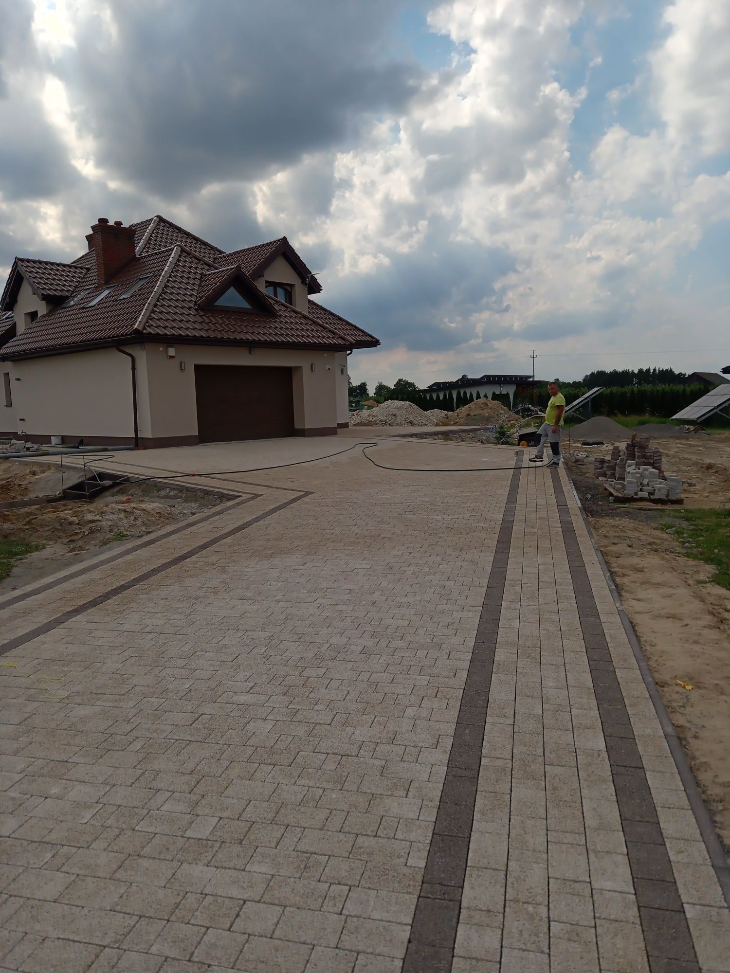 Brukarstwo - układanie kostki brukowej