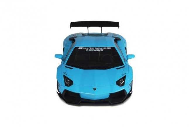 Lamborghini Aventador LP700-4 LB LW 2015 Escala 1:18 (GT Spirit)