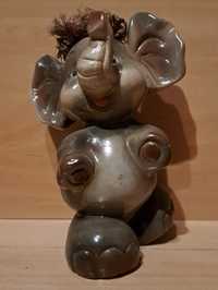Ceramiczna figurka- skarbonka słonia.
