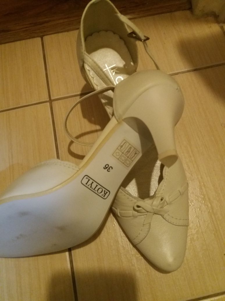 buty ślubne skórzane ecry czółenka sandały NOWE r.36