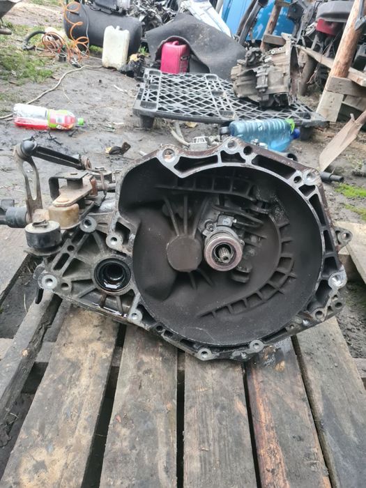 Кпп коробка передач Opel Astra H Vectra C Zafira B 1.6 1.6 F17C394