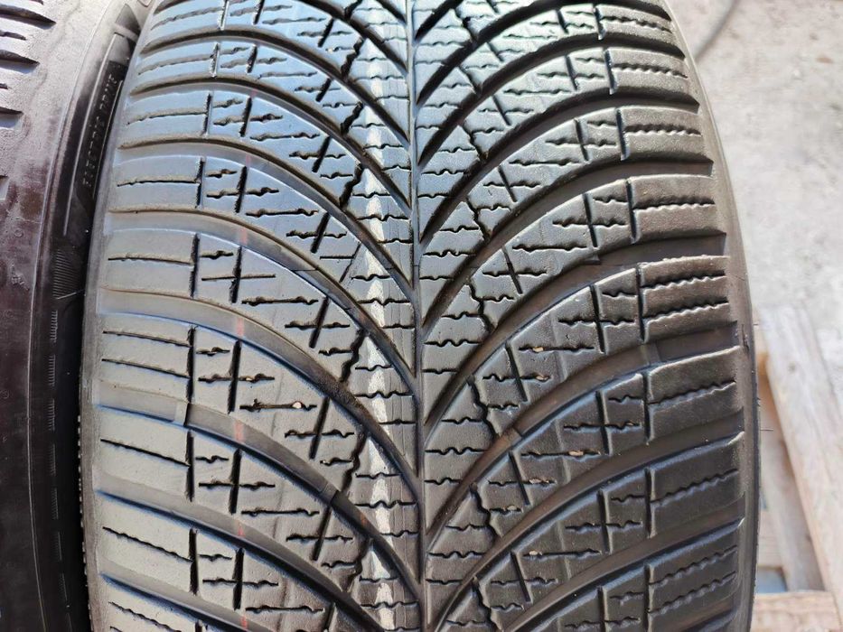 Зима 245/45 R19 goodyear vector 4 seasons, ціна за пару 7000 грн