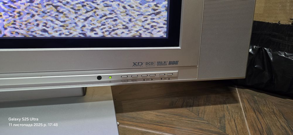 Телнвізор LG rt42px 10