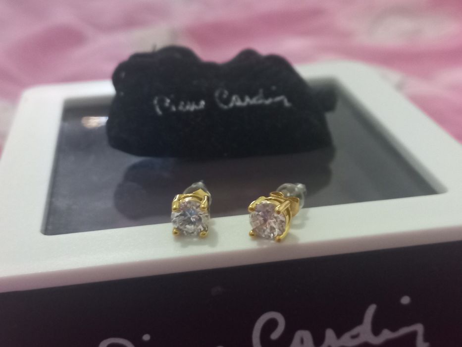 2  Pares Brincos Pierre Cardin Novos