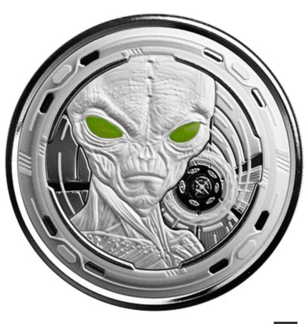 Серебряная монета Alien color-pruf