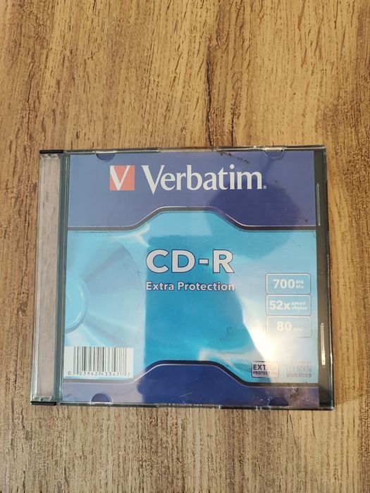 12 czystych płyt CD-R