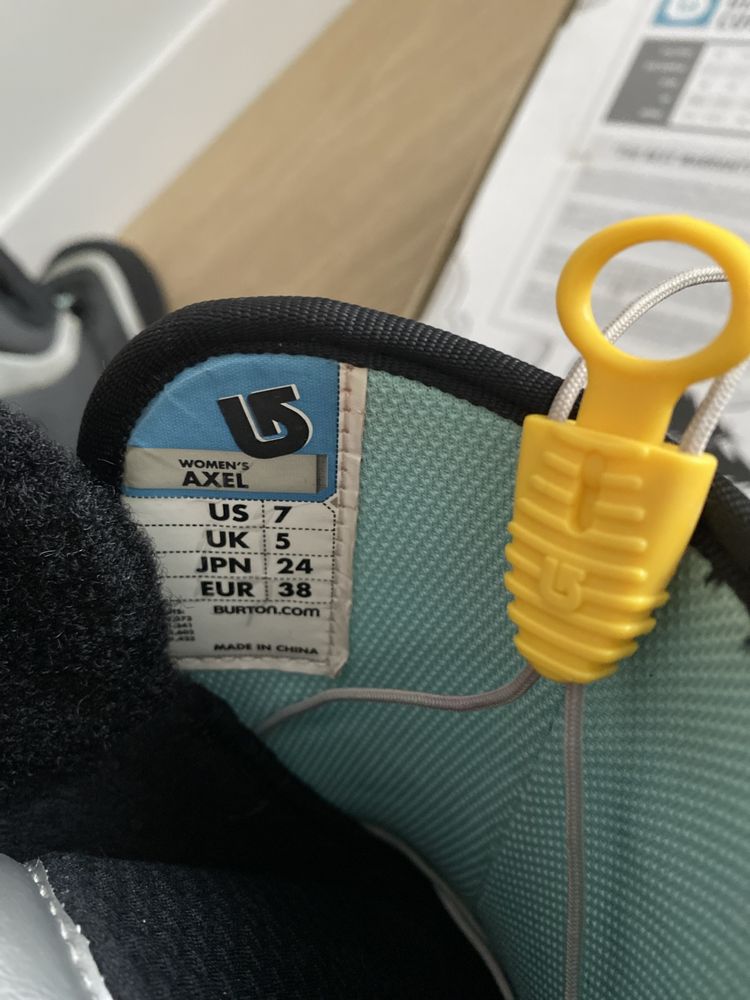 Burton Axel buty snowboardowe rozm. 38 swietny stan!