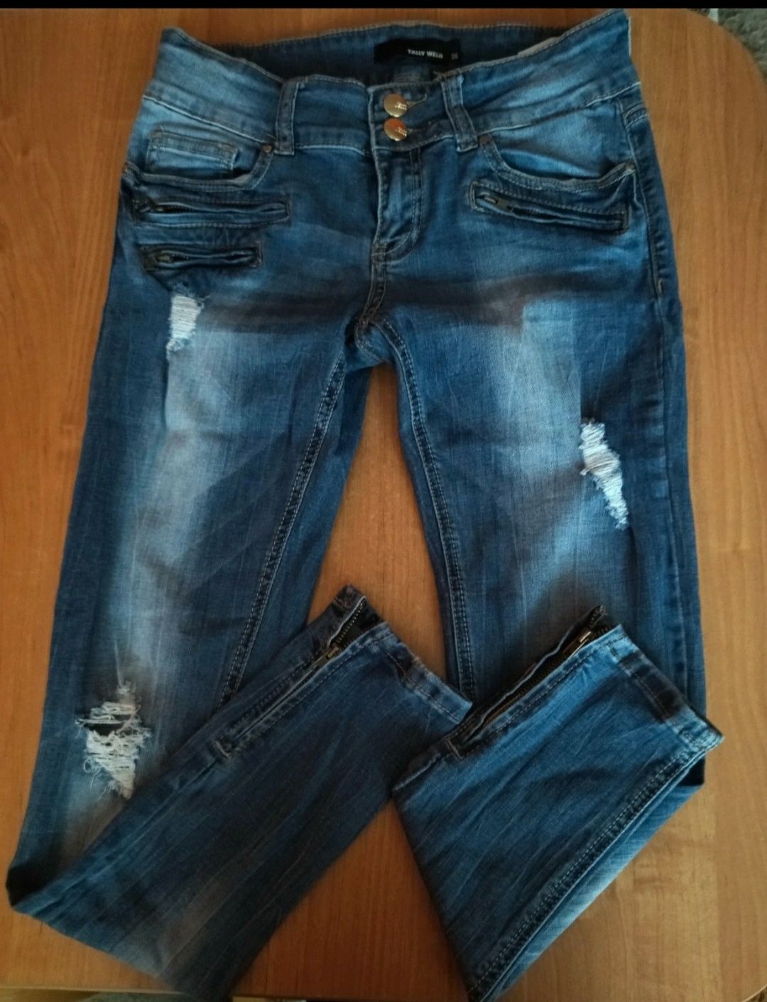 Spodnie damskie jeansy S z przetarciami
