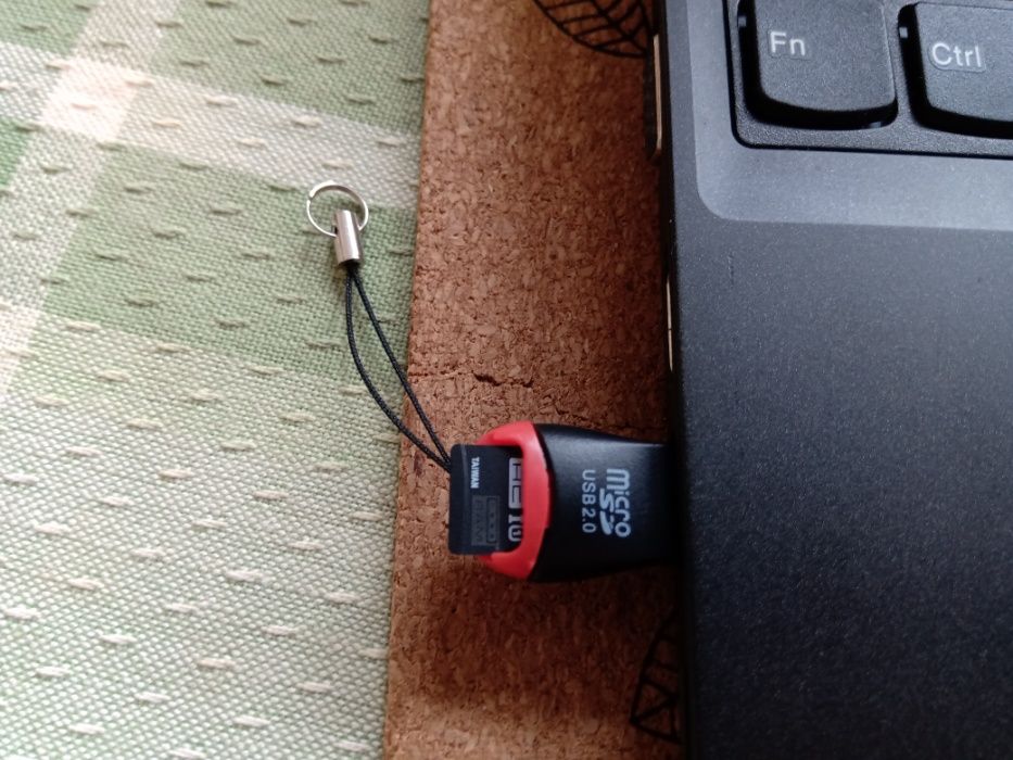 Czytnik Kart Micro SD/SDHC/T-Flash 2.0 - brelok. Super cena!