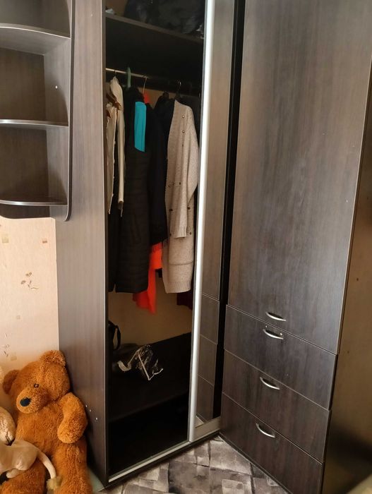 Продам шкаф-купе в хорошем состоянии