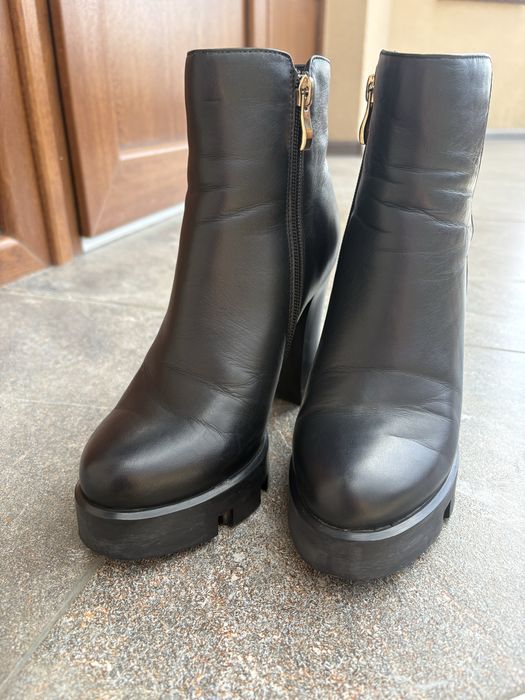 Жіночі  осінні ботельйони/ботінки/черевики