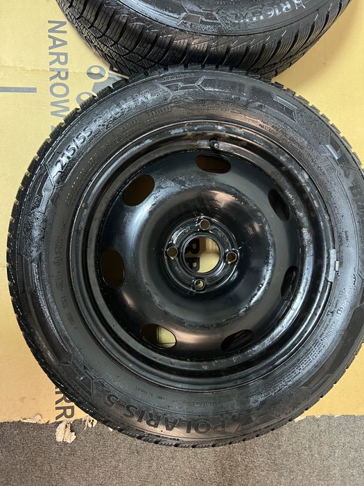 Комплект зимової резини 215/55 R16 Barum Peugeot