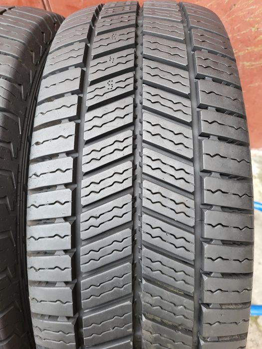 235/65/16C R16C Continental VanContact A/S Ultra 4шт ціна за 1шт шини