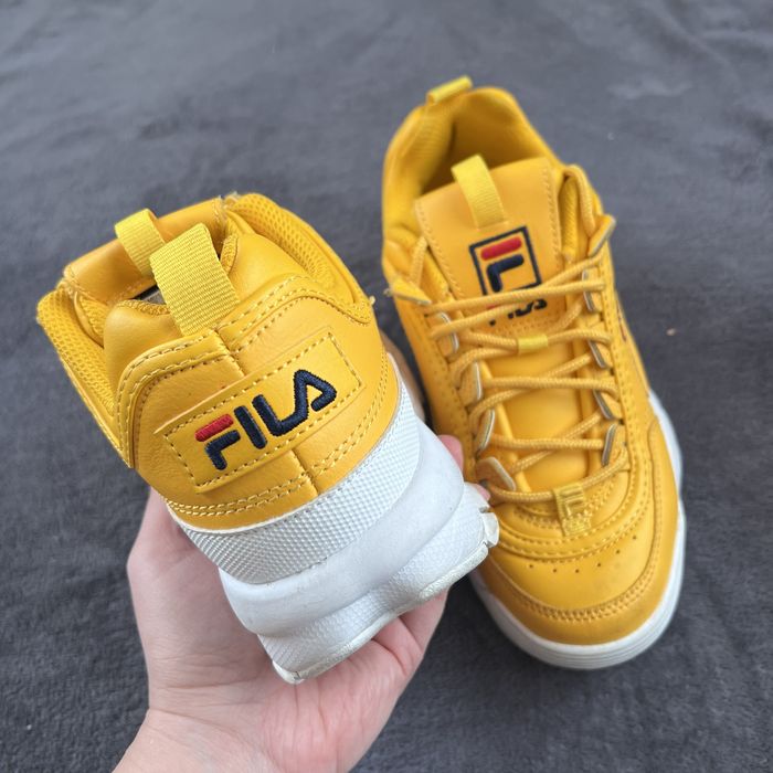 Жіночі кросівки Fila. P. 36.