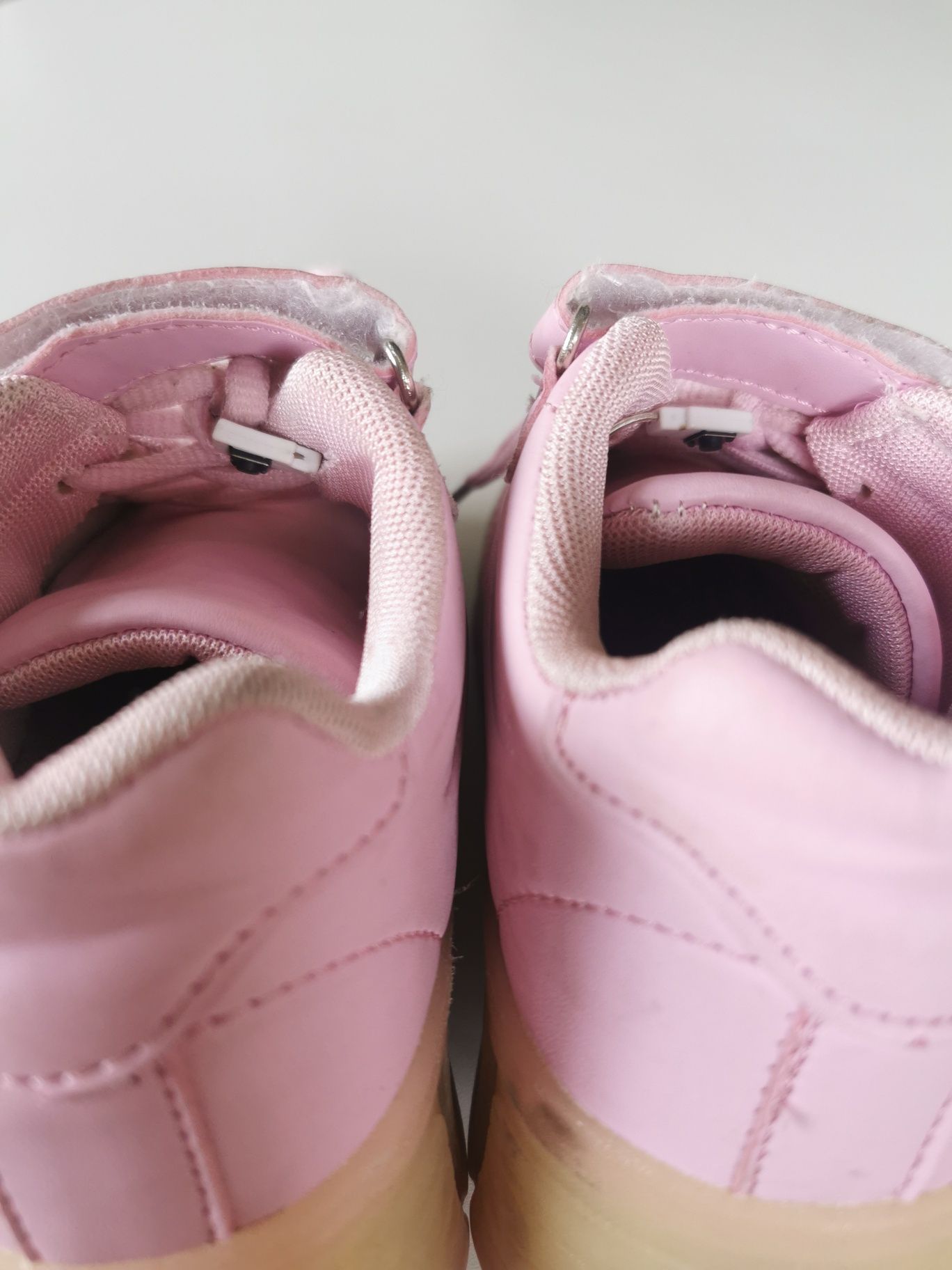 Butorolki, buty z kółkami