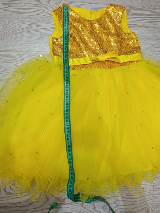 Плаття, сукня святкова для дівчинки 4-6 р. Платье для девочки.