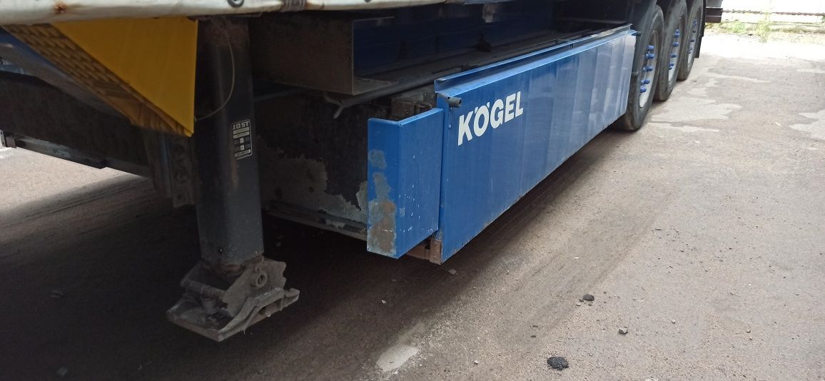 Напівпричіп Когель 2008 року