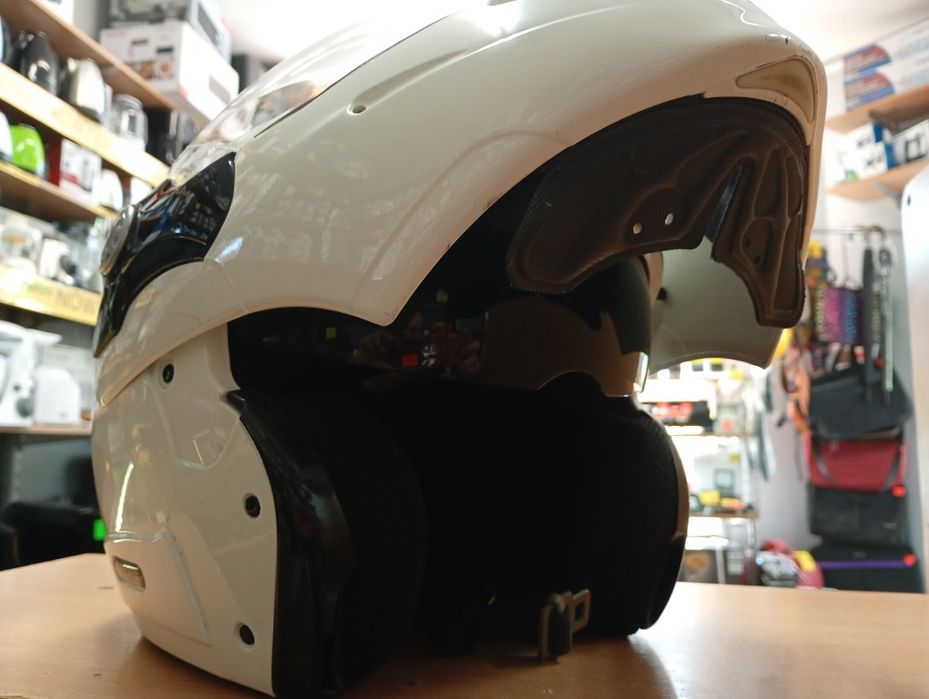Kask motocyklowy z przyłbicą szczęką Caberg Komis Madej Tarnów