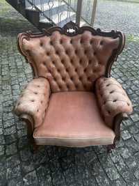 Poltrona / sofá / cadeira vintage com frisos de madeira