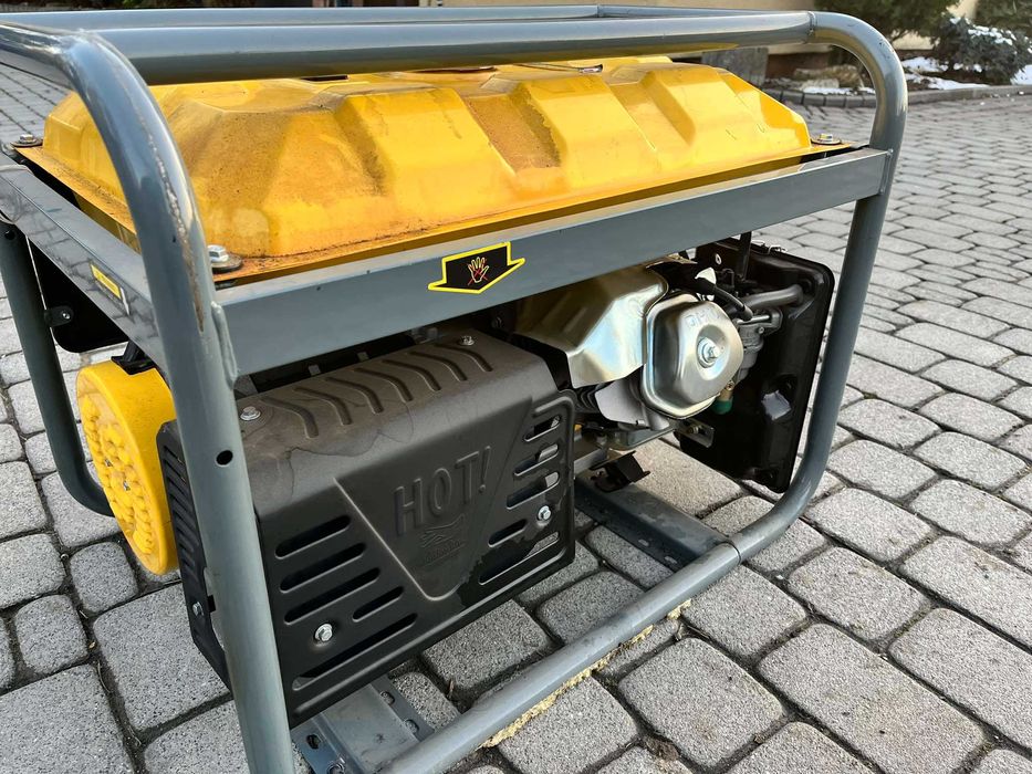 Agregat prądotwórczy generator HDM 15000 ROZRUCH 6000W 3 fazy 400V AVR