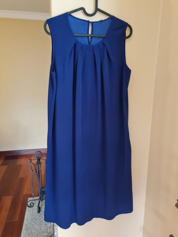 Vestido em azulão