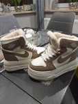 Buty damskie zimowe