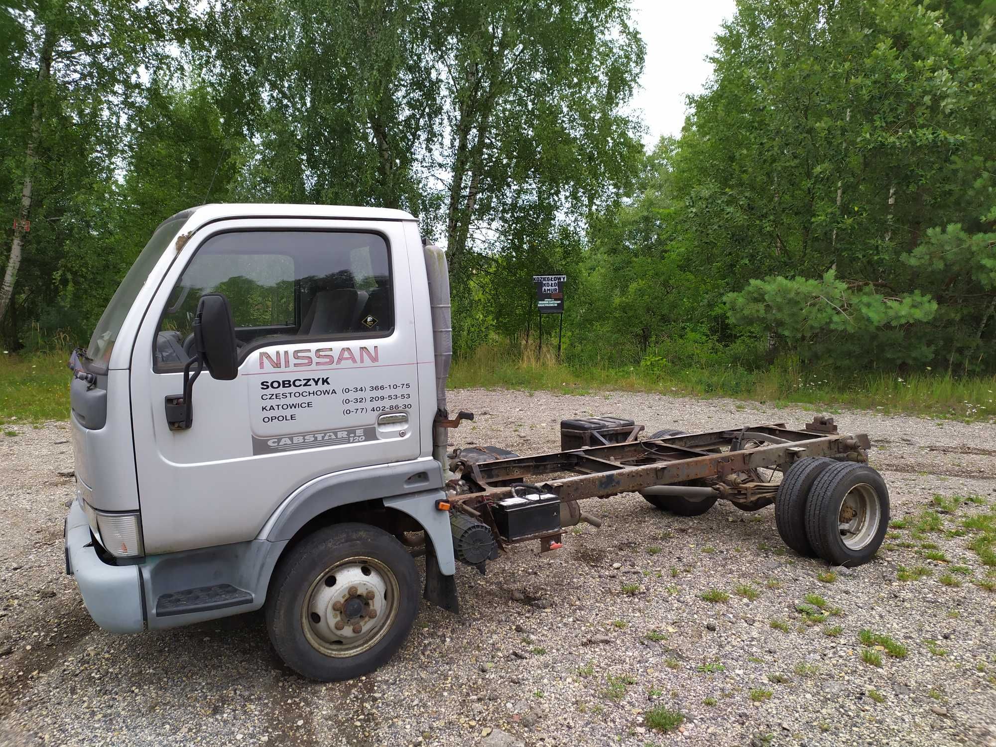 NISSAN CABSTAR 04r  most resory oś koła chłodnica filter powietrza