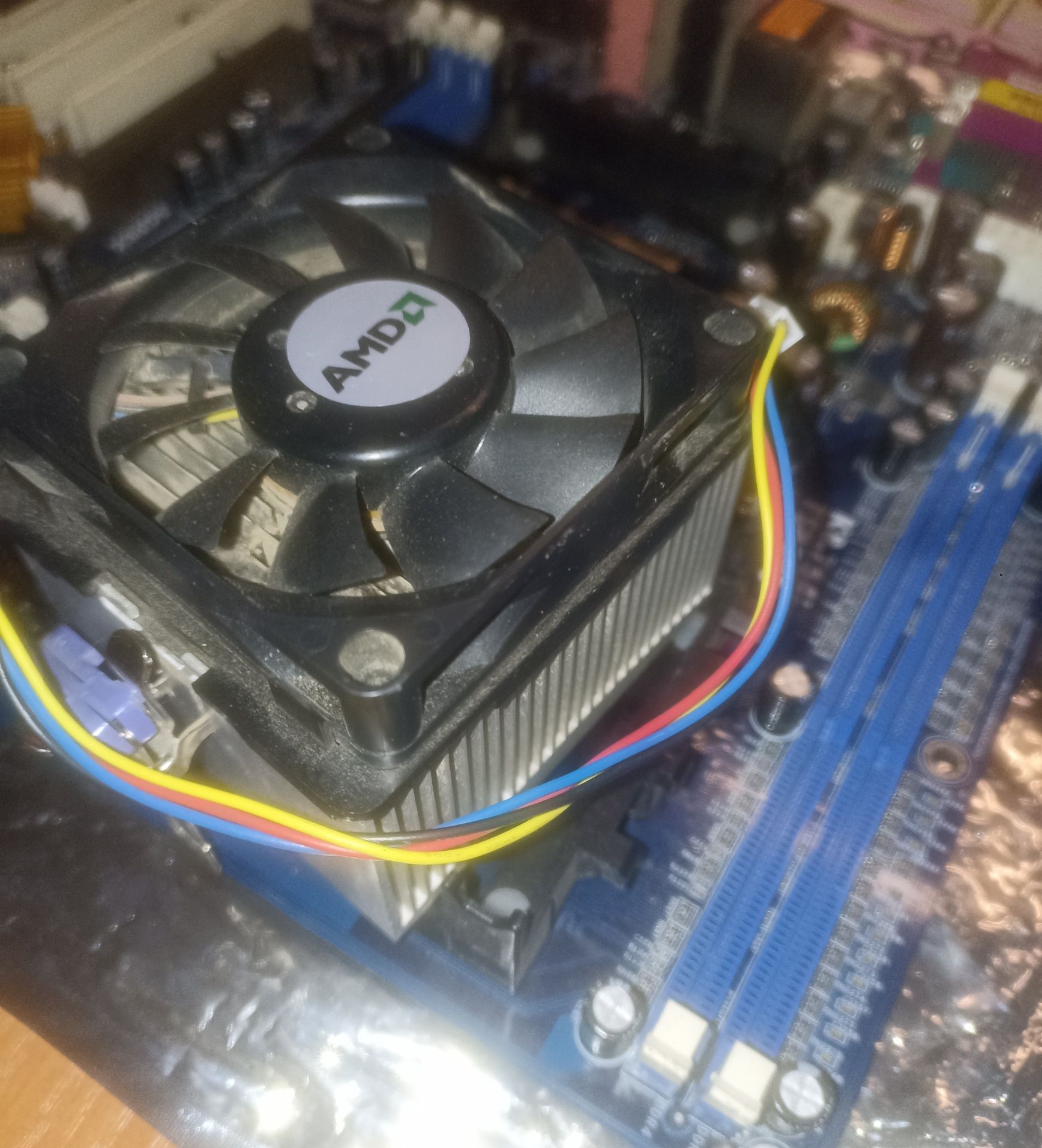 Рідкісна материнка AsRock k8 combo-z