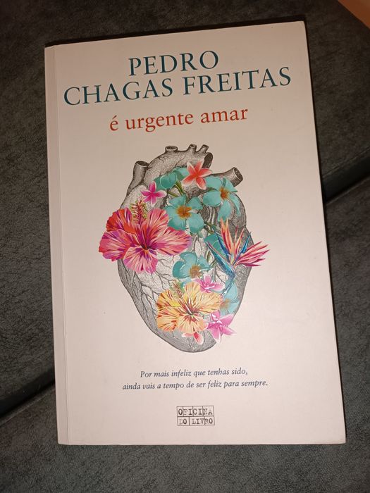 Livro - É urgente amar