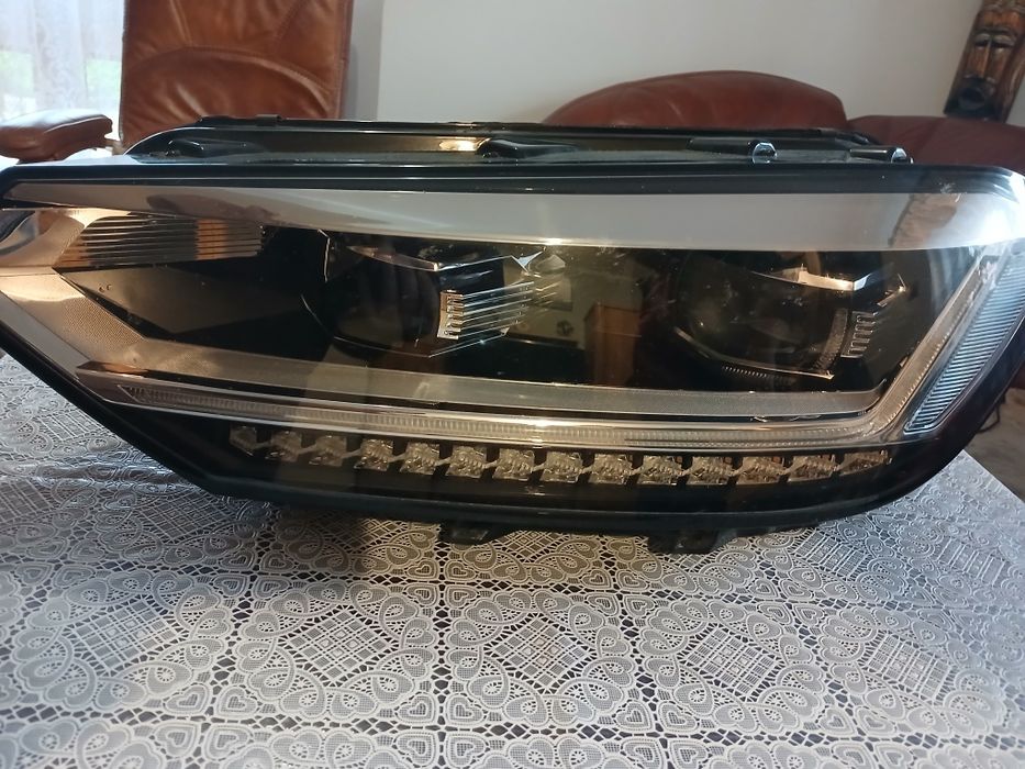 Lampa przenia lewa VW Touran full led