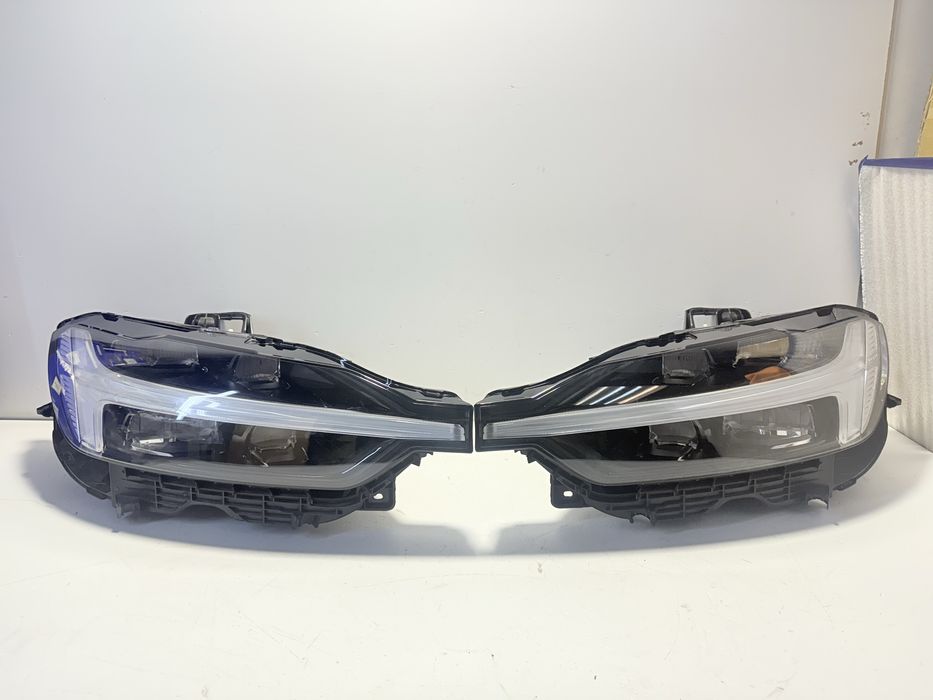 Volvo XC60 2 II lampa lampy przednie Mid led lift komplet