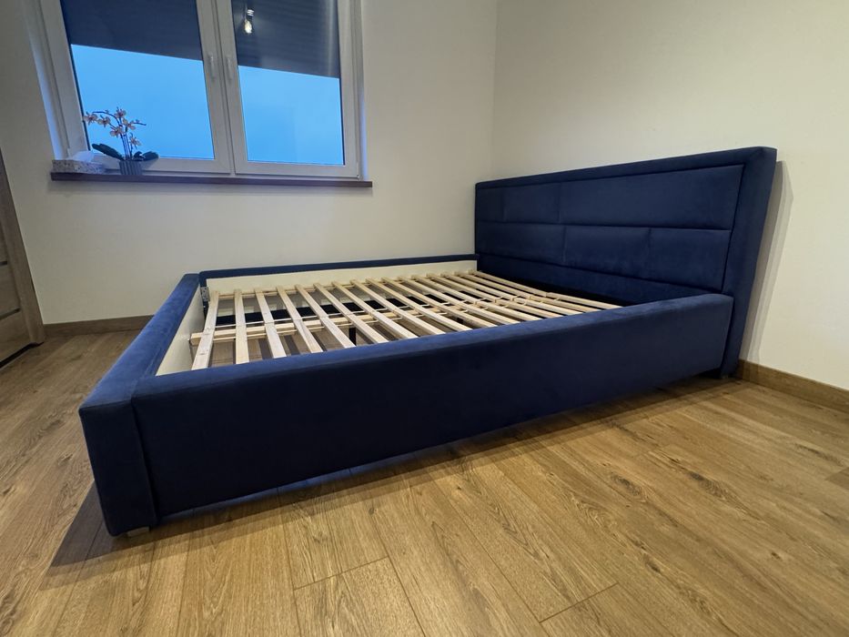 Łóżko tapicerowane 200 x 220 cm