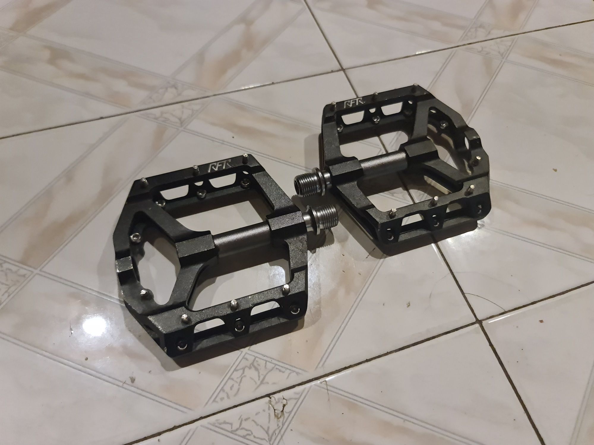 pedały rowerowe CUBE RFR FLAT SLT 2.0 / platformy mtb fr dh