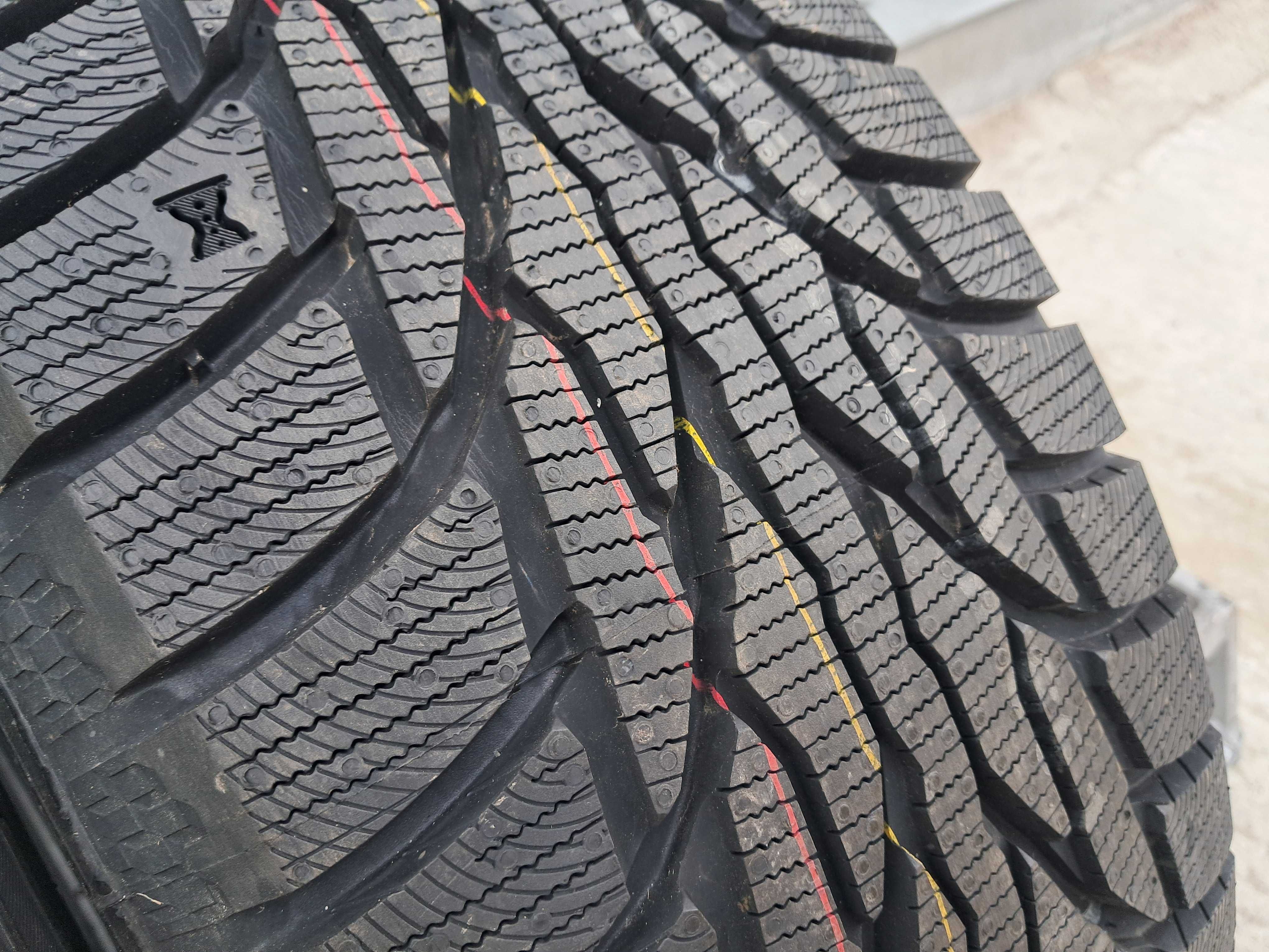 Резина зима НОВА Kumho 235/55 R19 Wintercraft SUV Ice WS51